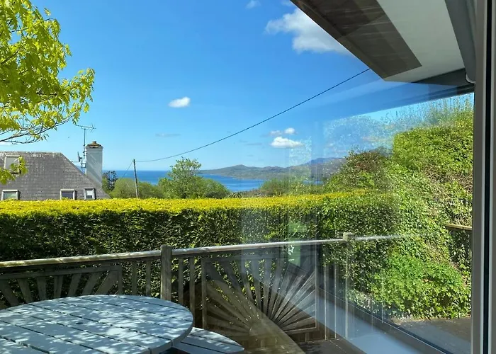 Hill Sea View Cottage